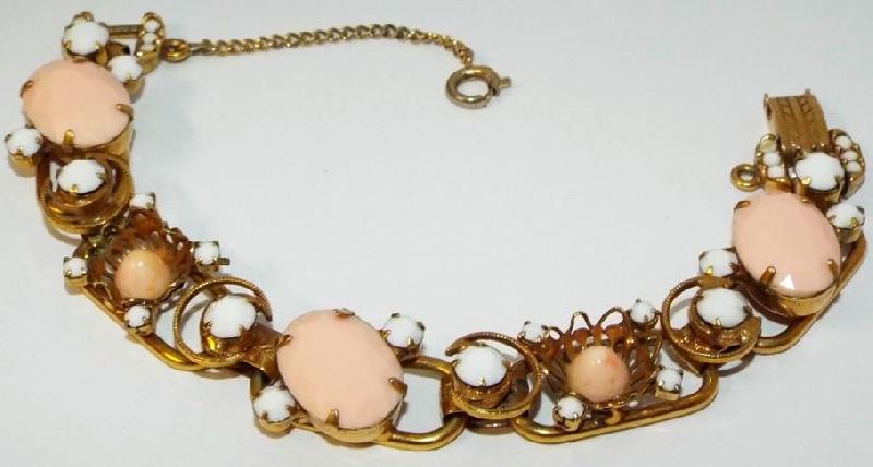 Front view of Pink Oval Bracelet 5 Link