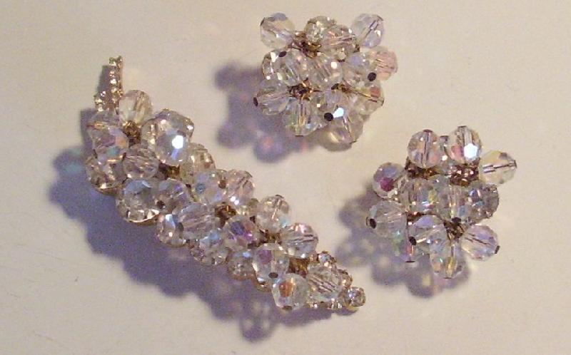 Front view of Clear Chatons Only Earrings Clip