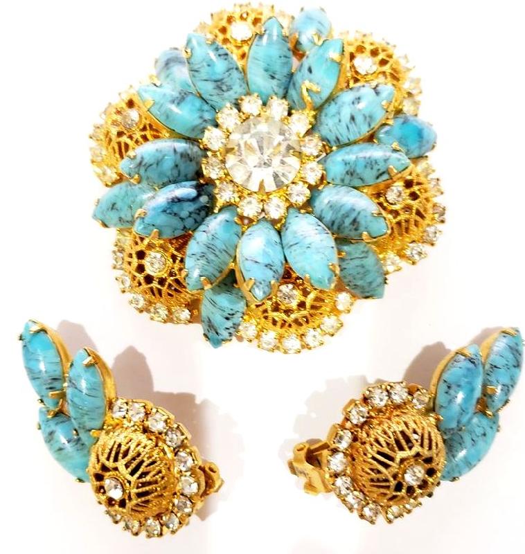 Front view of Blue Cabochons Spotted Earrings Clip
