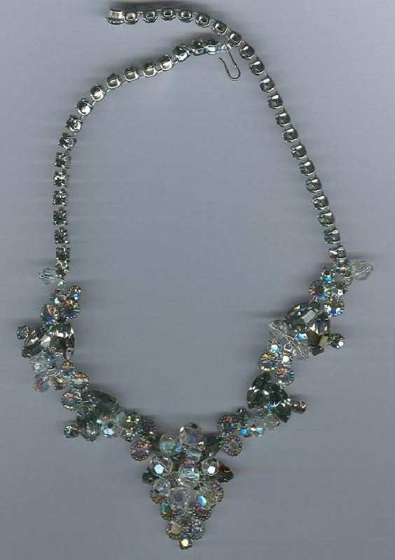 Front view of Gray (black Diamond) Chatons Only Necklace