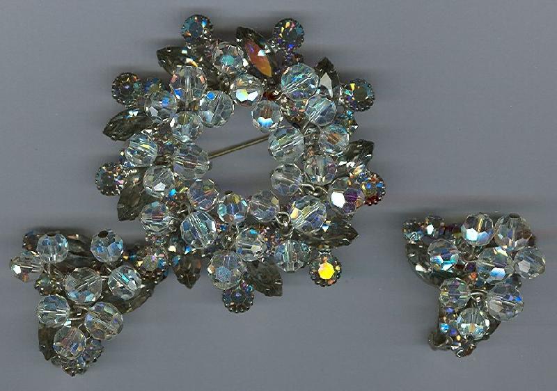Front view of Gray (black Diamond) Navettes Brooch
