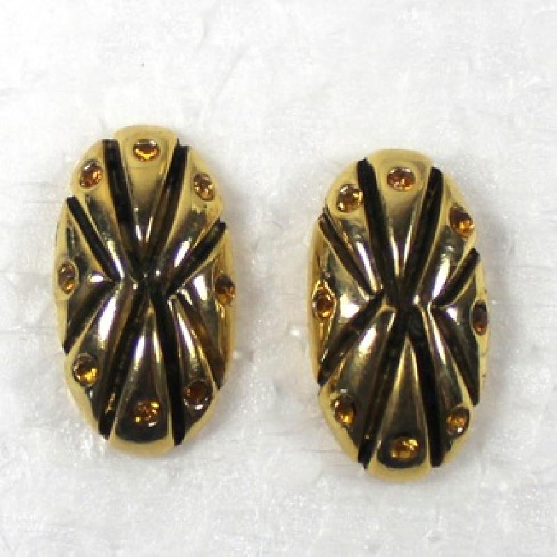 Front view of Topaz Chatons Only Other