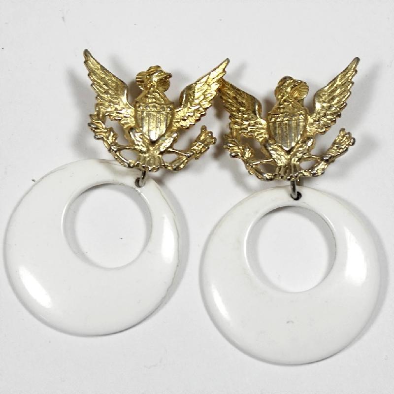 Front view of White (chalk Or Milk) Plastic Earrings Clip