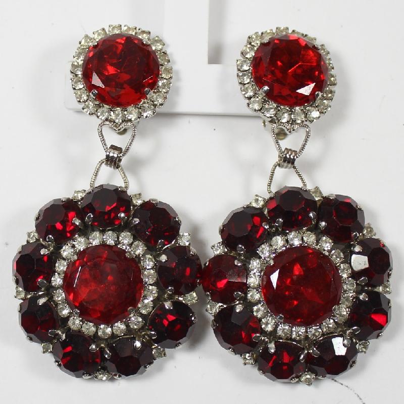 Front view of Red Chatons Only Earrings Clip