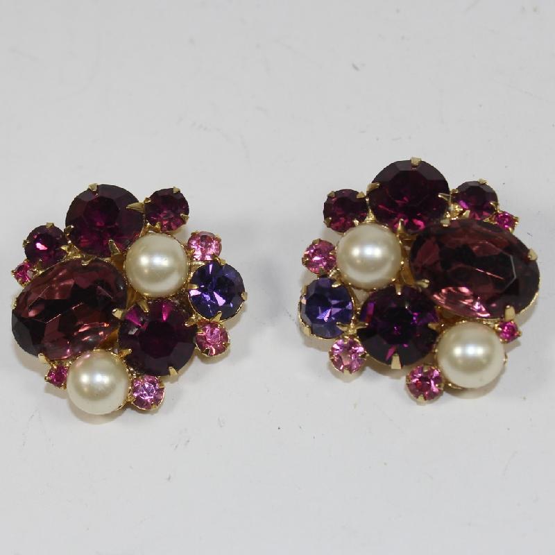 Front view of Purple (cardinal) Oval Pearl Earrings Clip
