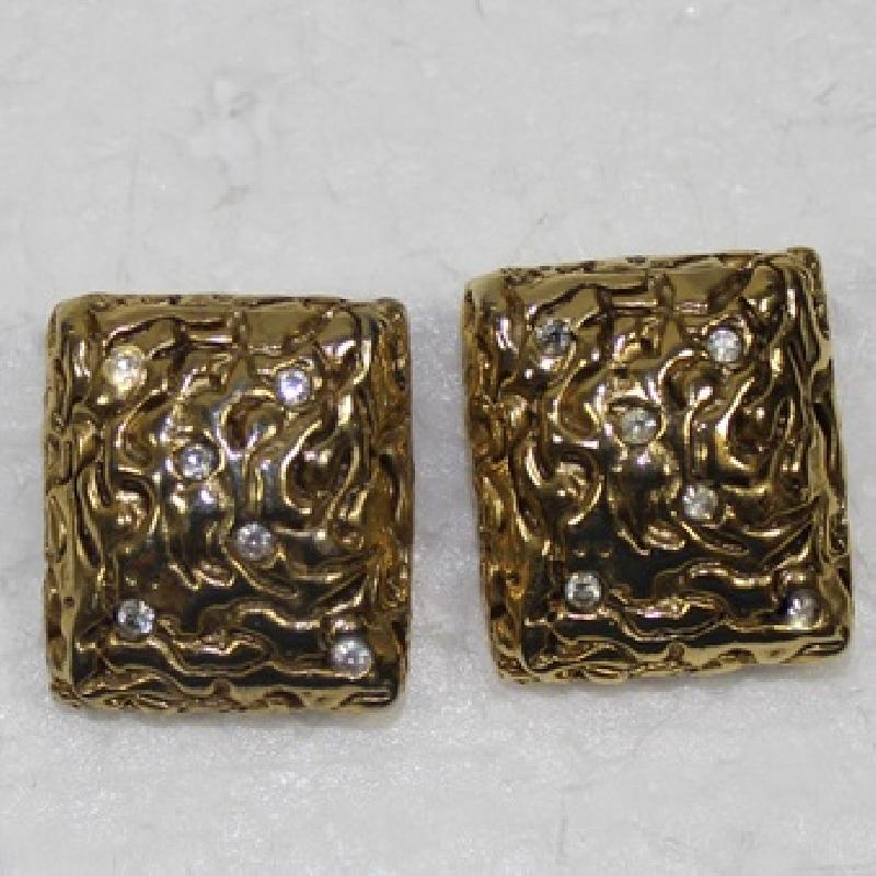 Front view of Clear Chatons Only Earrings Clip
