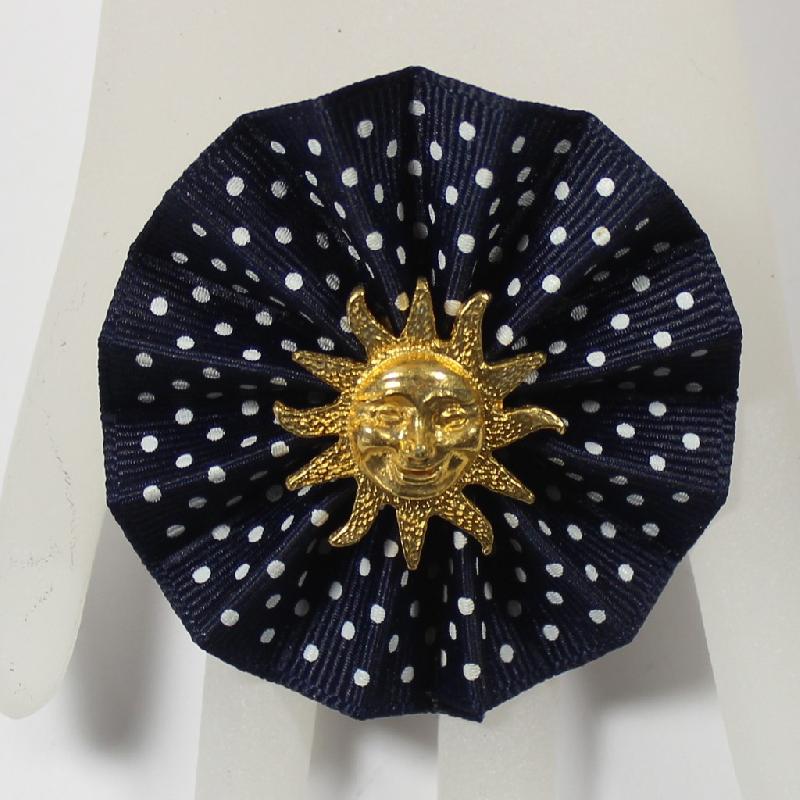 Front view of Blue Brooch