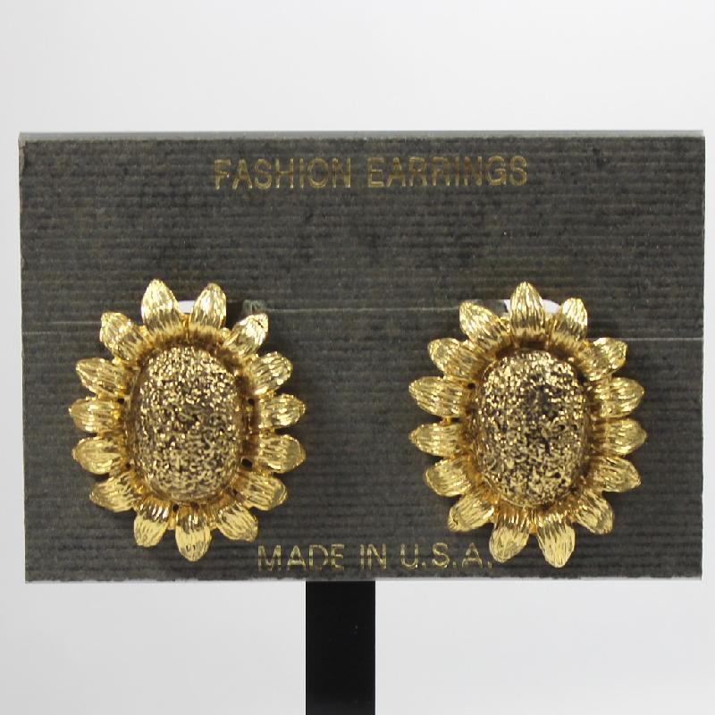 Front view of Earrings Clip