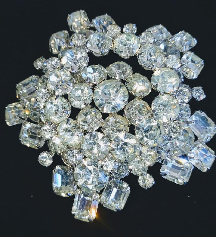 Front view of Clear Emerald Cut Brooch