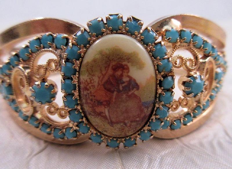 Front view of Turquoise Cabochons Painted (hand/Transfer) Bracelet Clamper