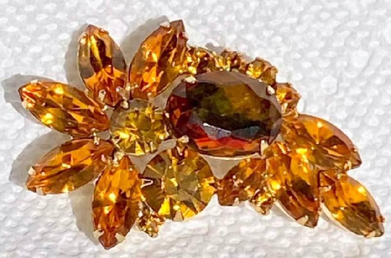 Front view of Topaz Oval Multi-Color/Shaded Brooch