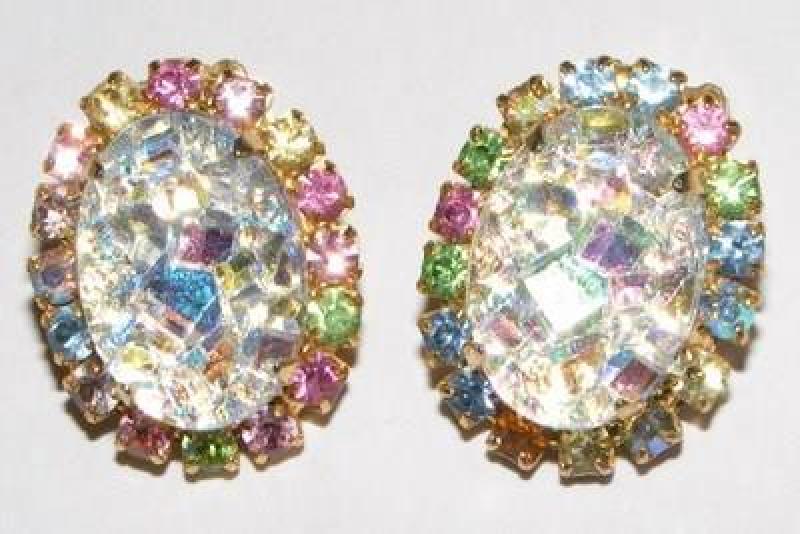 Front view of Pastel Cabochons Molded/Cut Earrings Clip