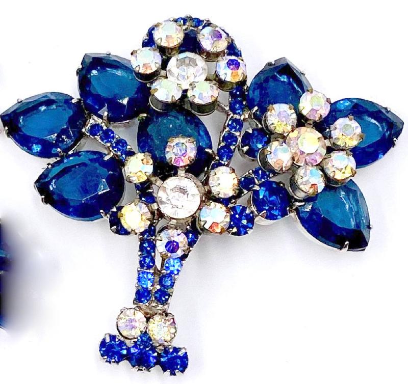 Front view of Blue Pear Brooch
