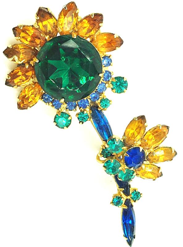 Front view of Multiple Colors Dentelle Brooch