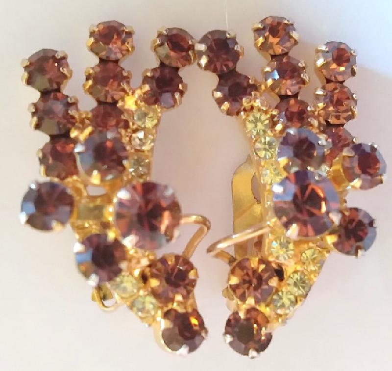 Front view of Topaz Chatons Only Earrings Clip