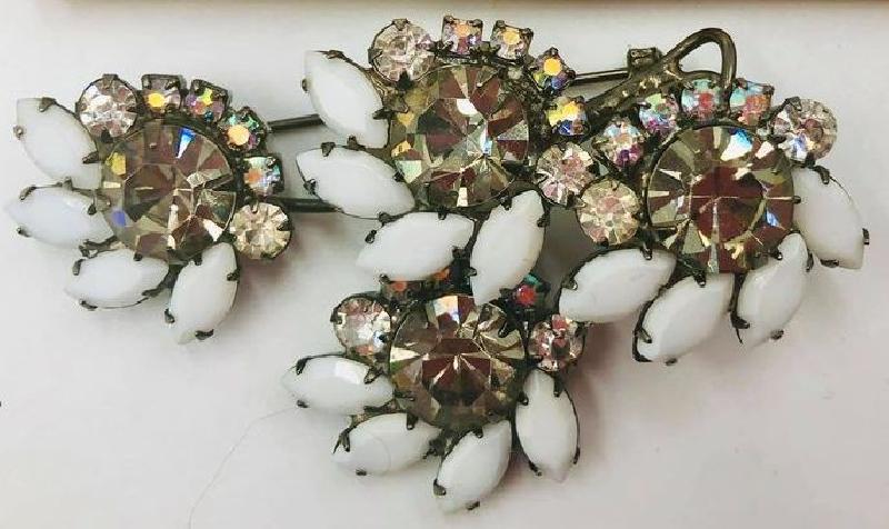 Front view of White (chalk Or Milk) Navettes Brooch
