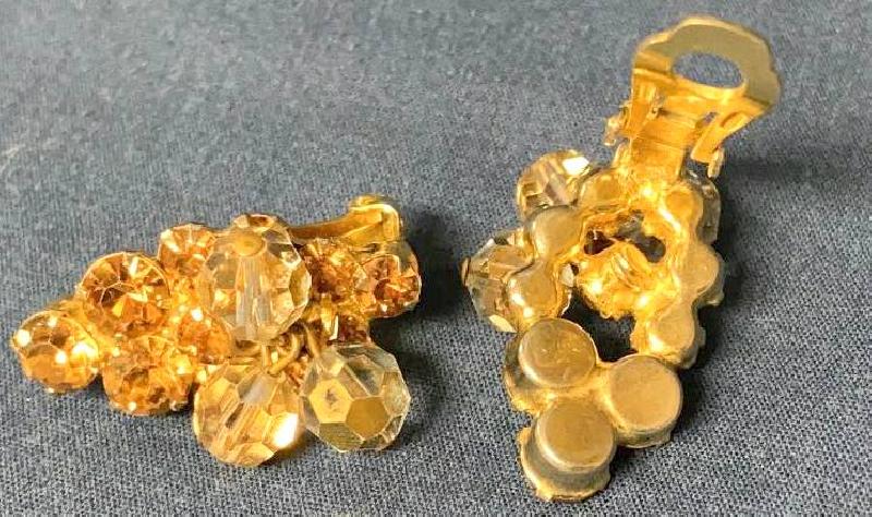 Front view of Topaz Chatons Only Earrings Clip