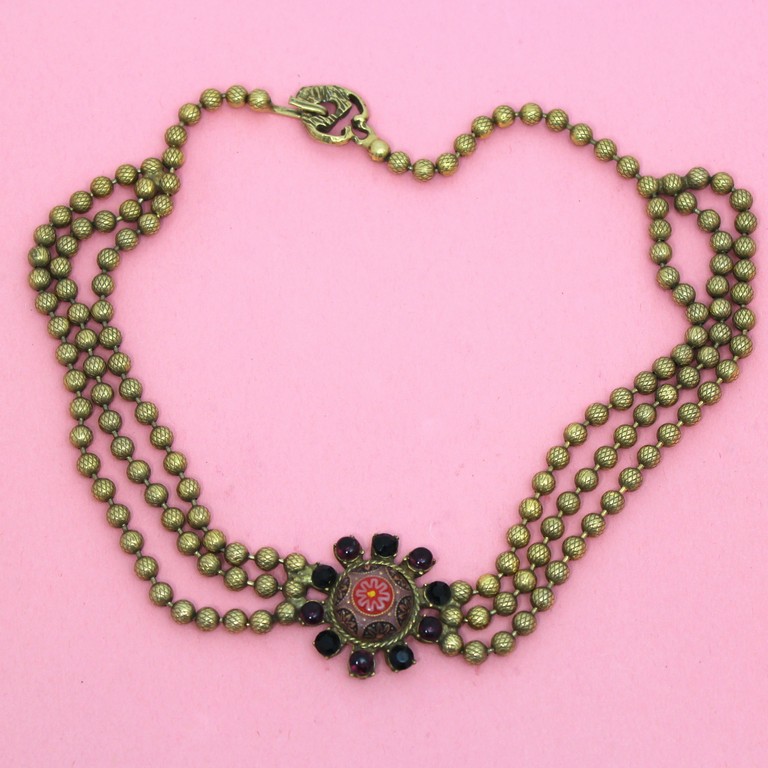 Front view of Cabochons Molded/Cut Necklace
