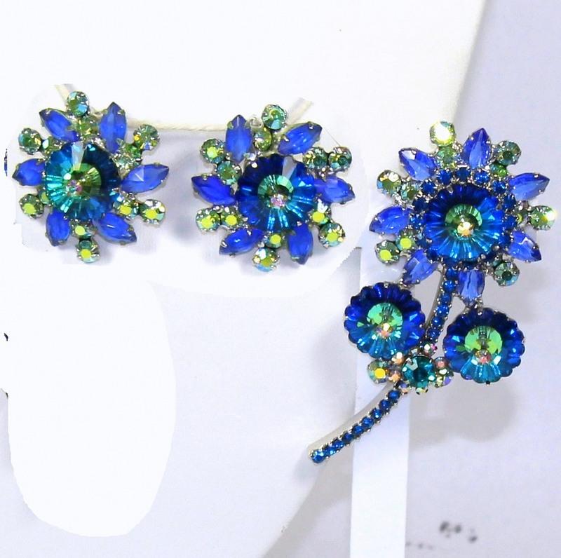 Front view of Blue Navettes Rivoli/Margarita Earrings Clip