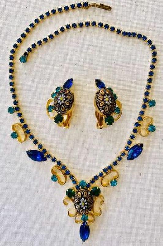 Front view of Multiple Colors Cabochons Molded/Cut Earrings Clip