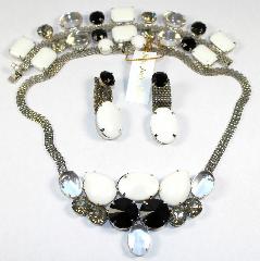 White (chalk Or Milk) Pear Rivoli/Margarita Necklace
