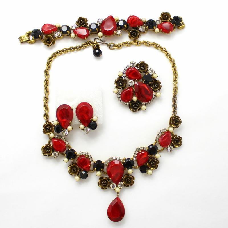 Front view of Red Pear Pearl Earrings Clip