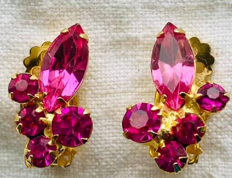 Front view of Pink Navettes Earrings Clip