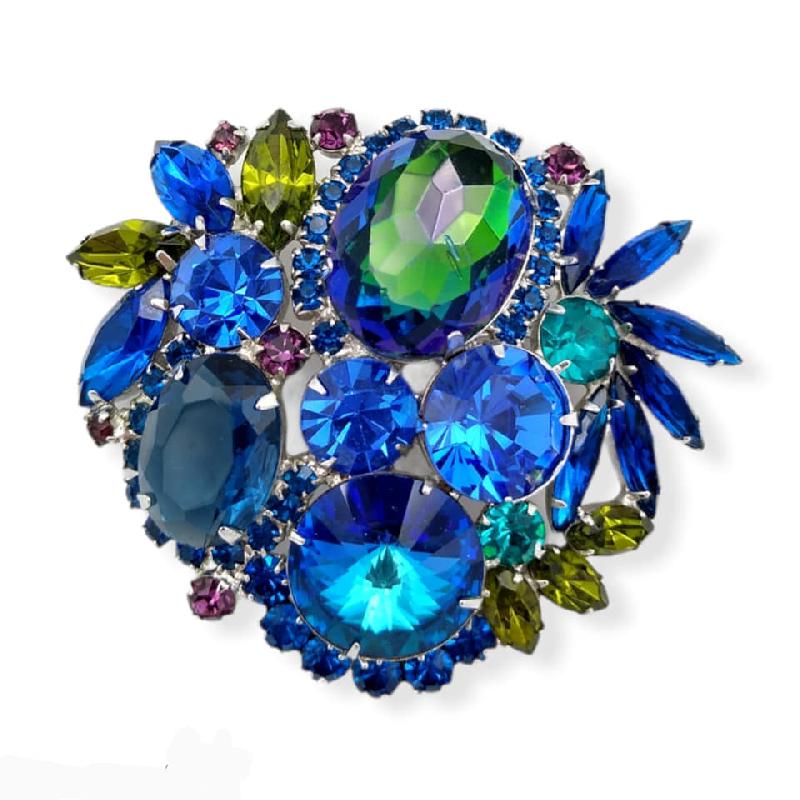 Front view of Blue Oval Rivoli/Margarita Brooch