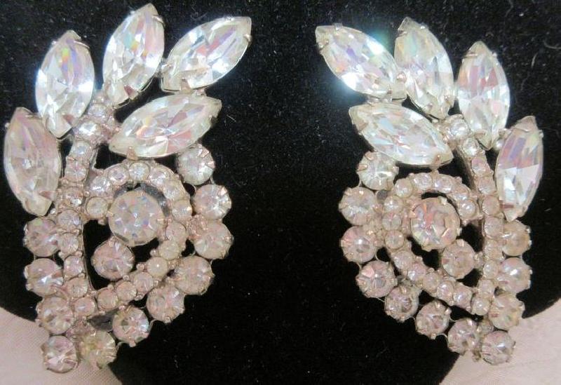 Front view of Clear Navettes Earrings Clip