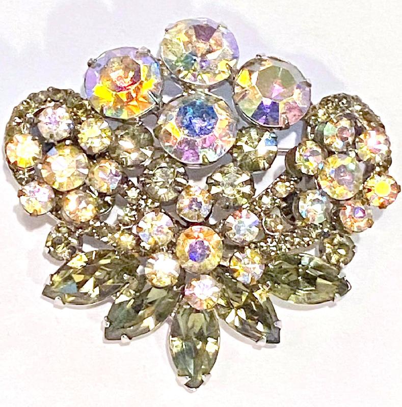 Front view of Gray (black Diamond) Navettes Brooch