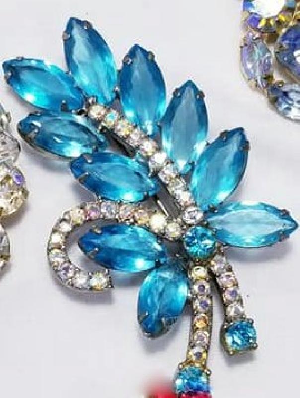 Front view of Turquoise Navettes Brooch