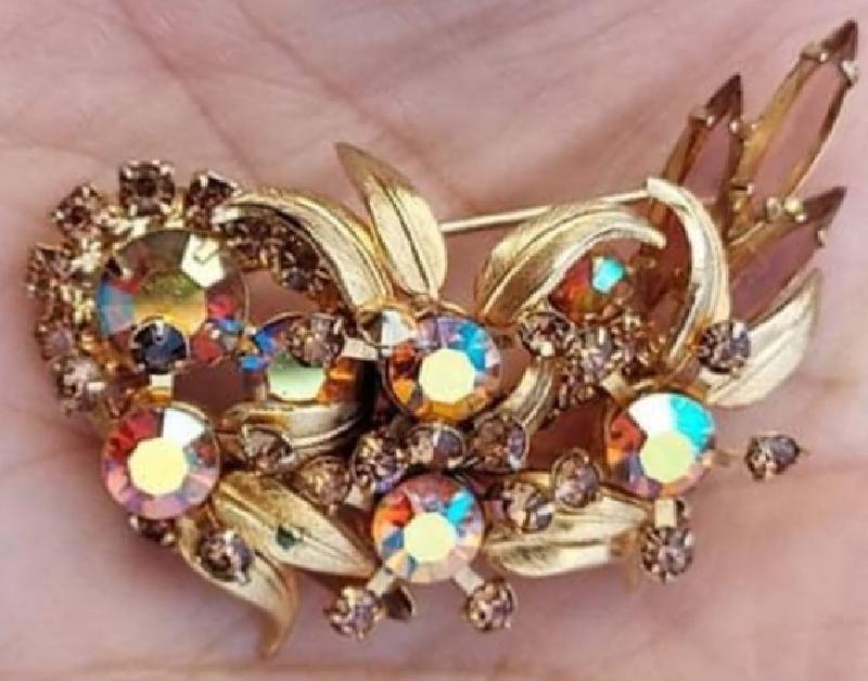 Front view of Purple (cardinal) Navettes Brooch