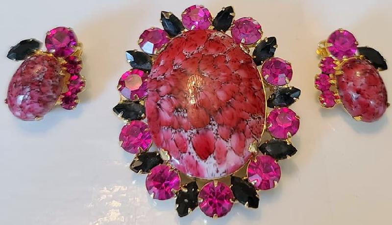Front view of Pink Cabochons Spotted Pin Pendant