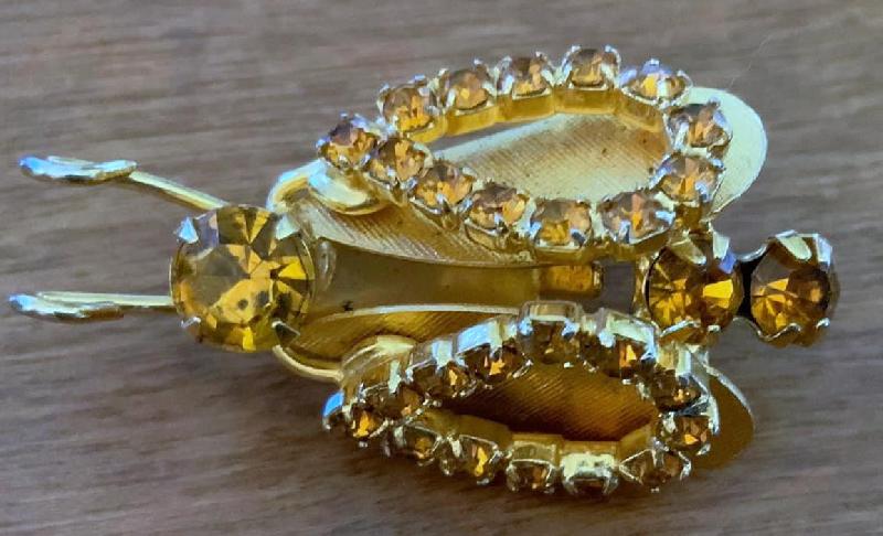 Front view of Topaz Chatons Only Brooch