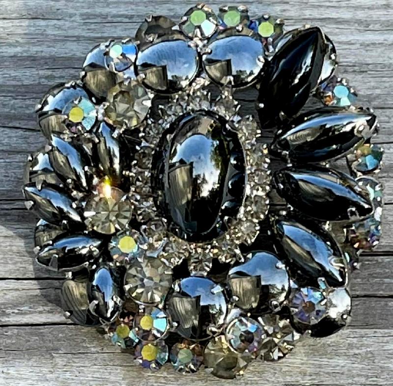 Front view of Hematite Cabochons Brooch