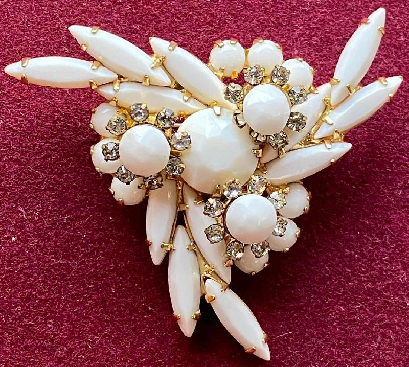 Front view of White (chalk Or Milk) Navettes Brooch