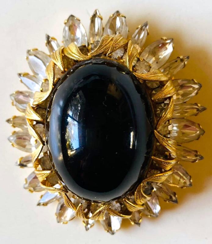Front view of Black (jet) Cabochons Plastic Brooch