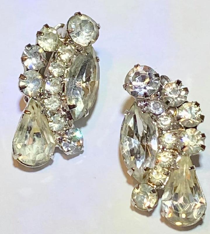 Front view of Clear Pear Earrings Clip