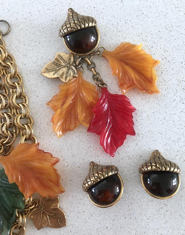 Front view of Topaz Cabochons Earrings Clip
