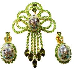 Green Cabochons Spotted Brooch
