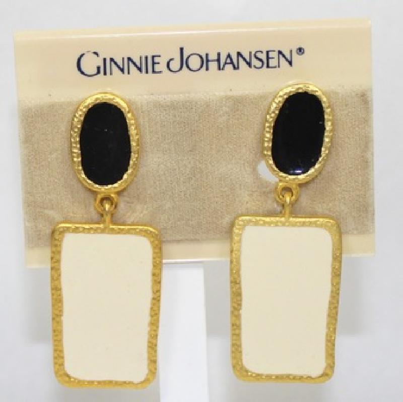 Front view of White (chalk Or Milk) Earrings Clip