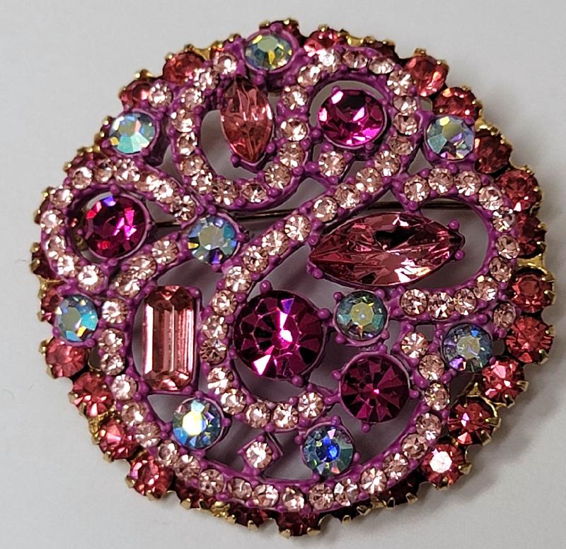Front view of Pink Baguettes Brooch