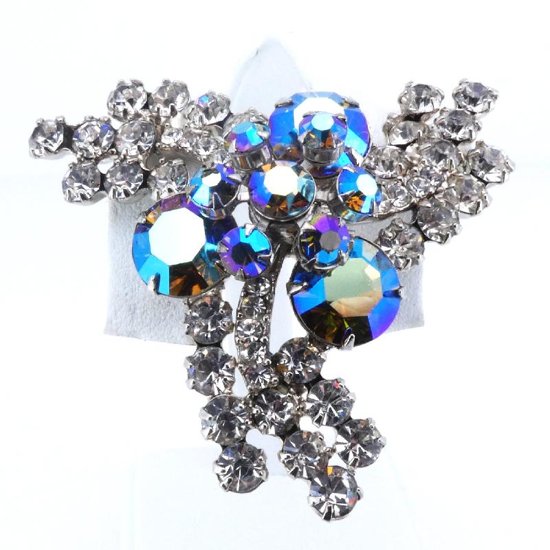 Front view of Gray (black Diamond) Chatons Only Brooch