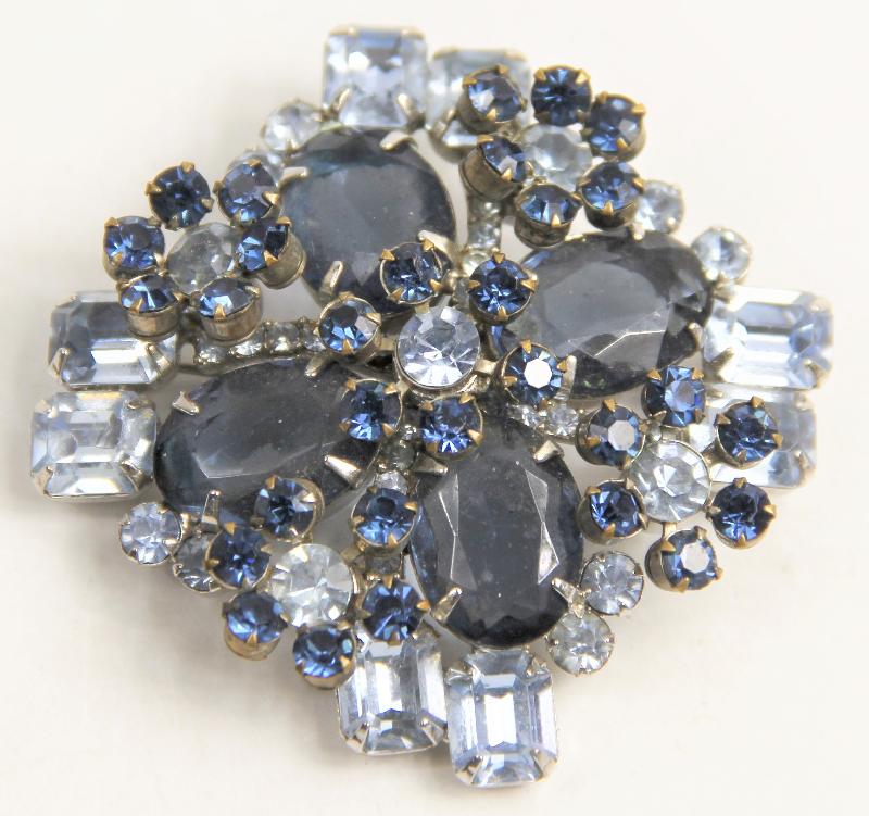 Front view of Blue Emerald Cut Brooch