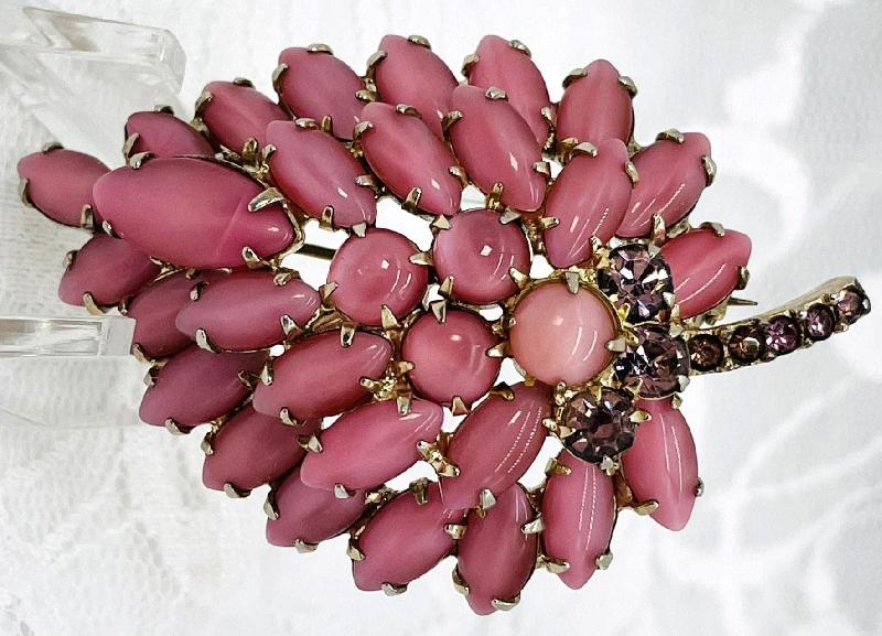 Front view of Pink Cabochons Brooch