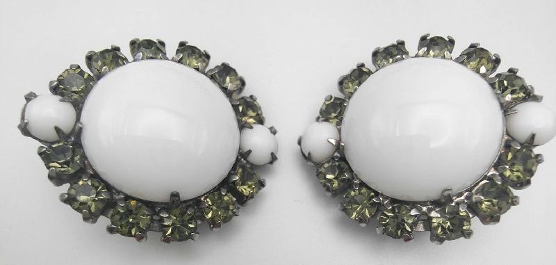 Front view of White (chalk Or Milk) Cabochons Earrings Clip