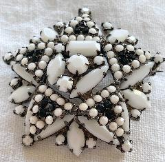 White (chalk Or Milk) Baguettes Pin Pendant