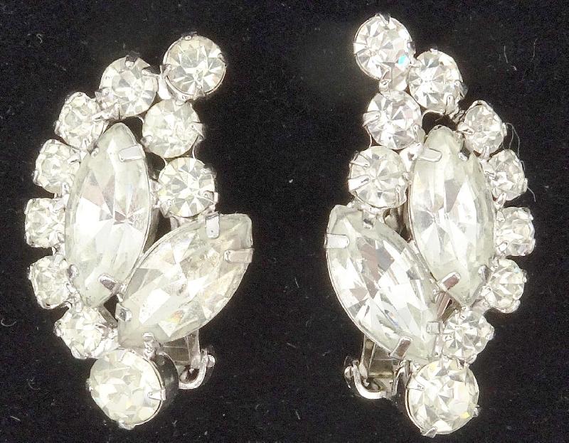 Front view of Clear Navettes Earrings Clip