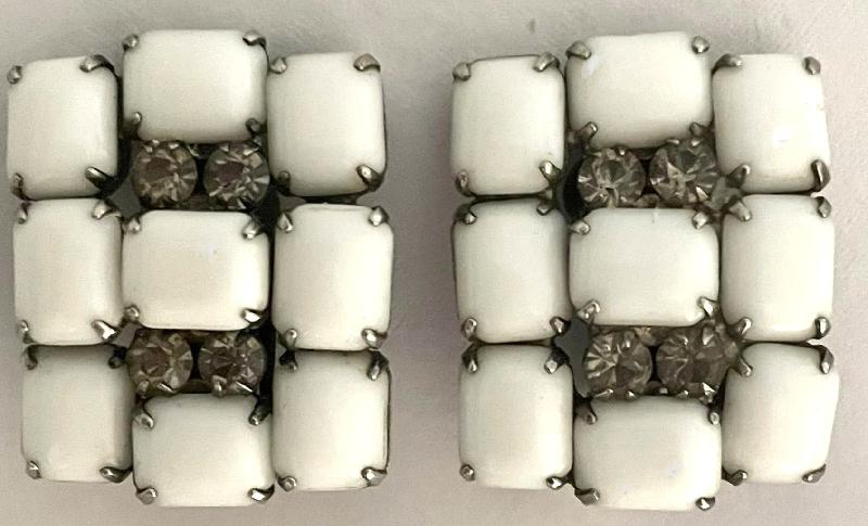 Front view of White (chalk Or Milk) Cabochons Earrings Clip