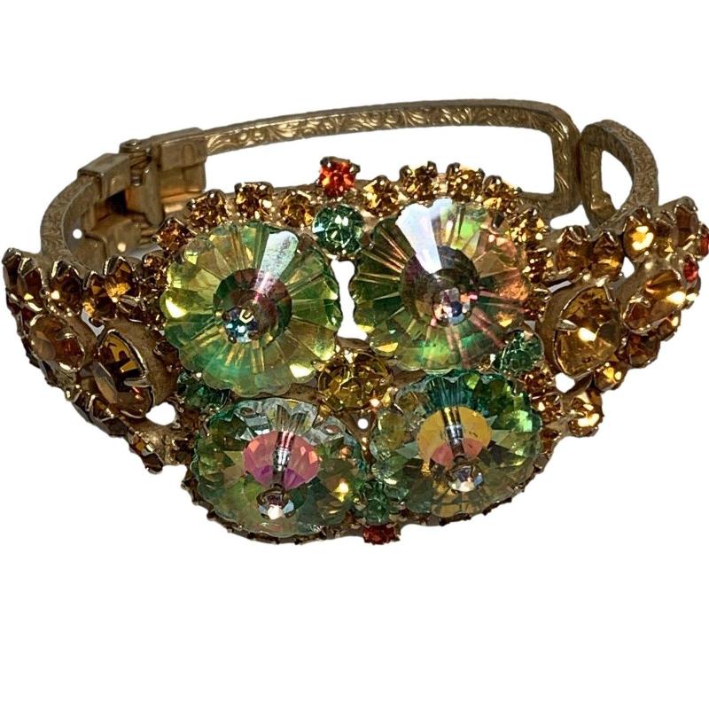 Front view of Topaz Chatons Only Rivoli/Margarita Bracelet Clamper